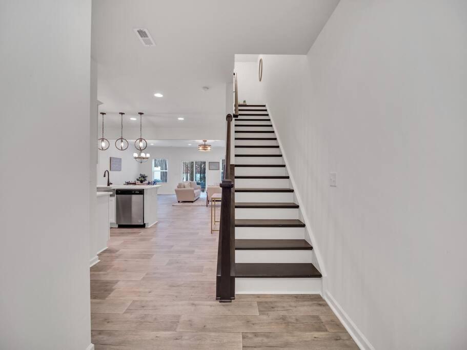 Gorgeous New Townhome/Charlotte! Εξωτερικό φωτογραφία