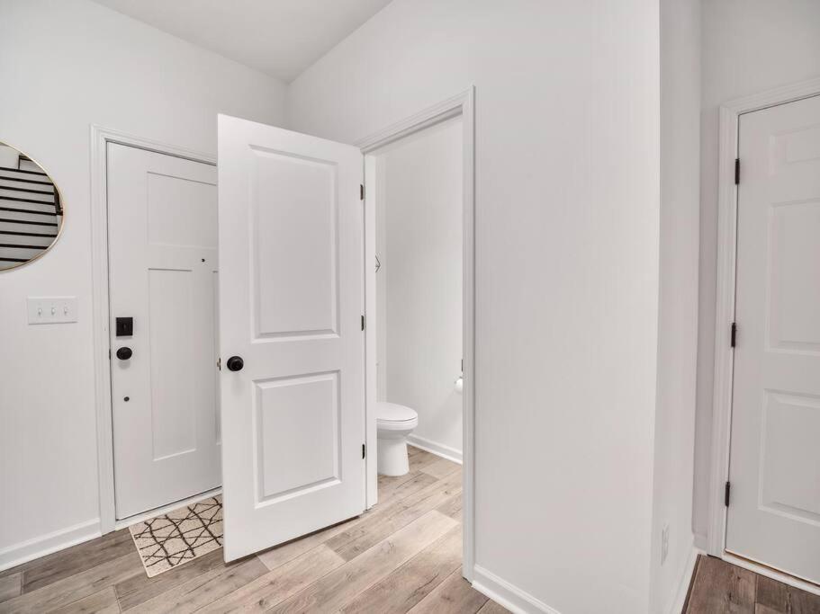 Gorgeous New Townhome/Charlotte! Εξωτερικό φωτογραφία